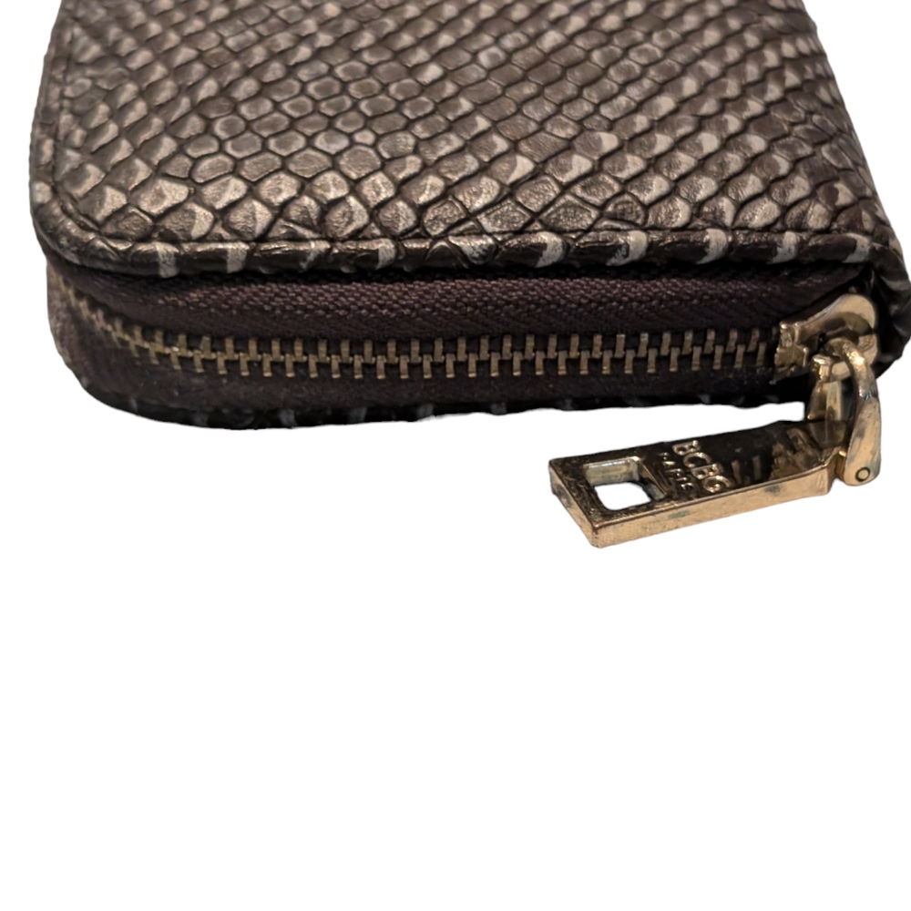 BCBG Paris wallet - Picture 6 of 9